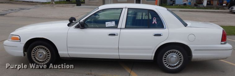 image for item DE5583 1998 Ford Crown Victoria Police Interceptor