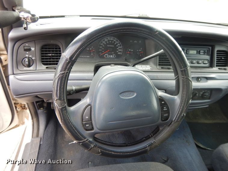 image for item DE5583 1998 Ford Crown Victoria Police Interceptor