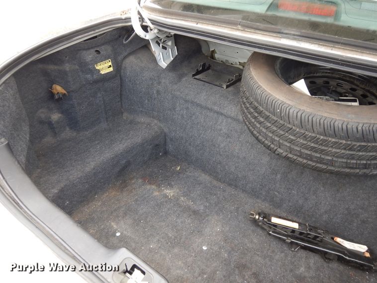 image for item DE5583 1998 Ford Crown Victoria Police Interceptor