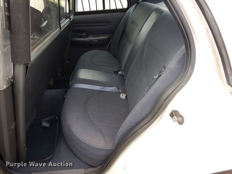 image for item DE5583 1998 Ford Crown Victoria Police Interceptor
