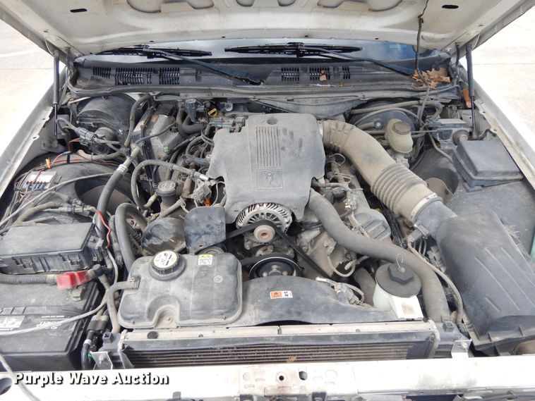 image for item DE5584 2004 Ford Crown Victoria Police Interceptor