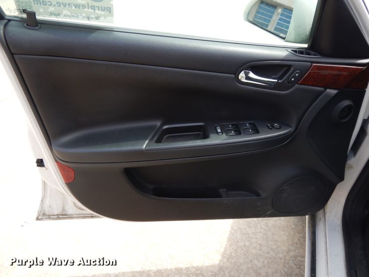 image for item DE5585 2006 Chevrolet Impala Police