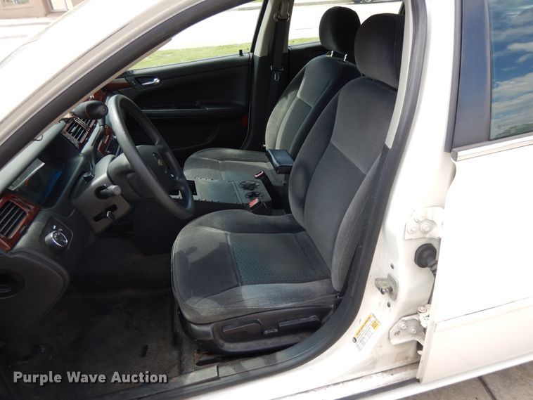 image for item DE5585 2006 Chevrolet Impala Police