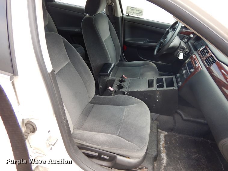 image for item DE5585 2006 Chevrolet Impala Police