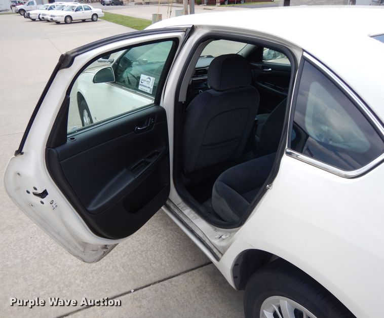 image for item DE5585 2006 Chevrolet Impala Police