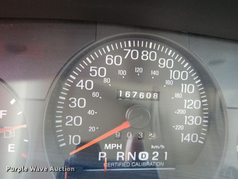 image for item DE5586 2003 Ford Crown Victoria Police Interceptor