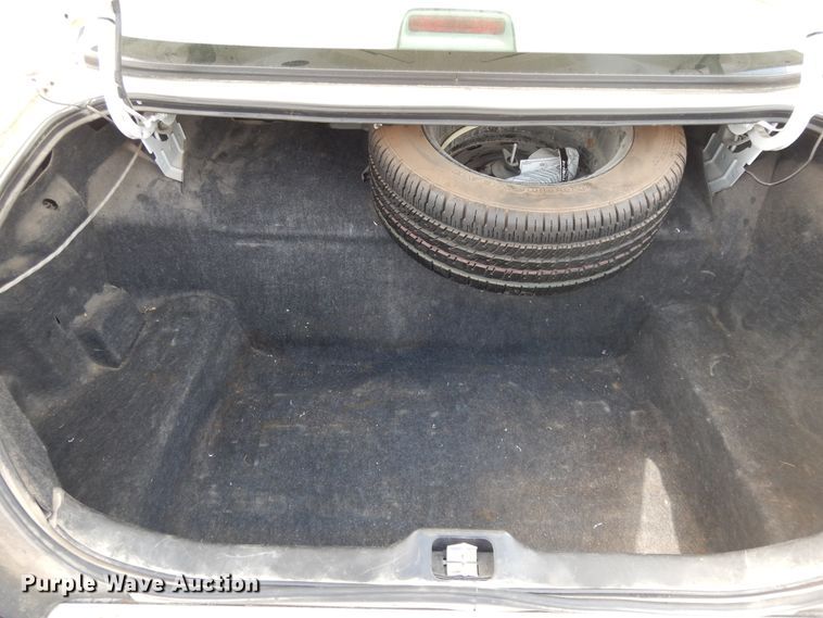 image for item DE5586 2003 Ford Crown Victoria Police Interceptor