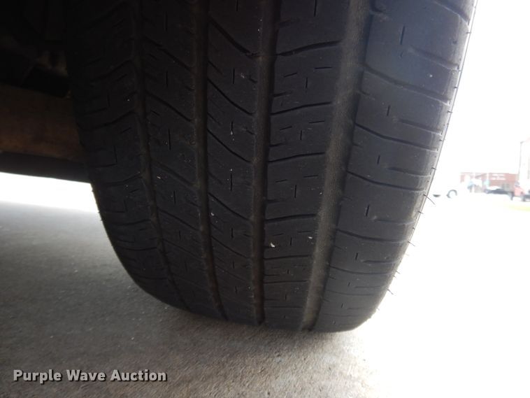 image for item DE5587 2004 Ford Crown Victoria Police Interceptor