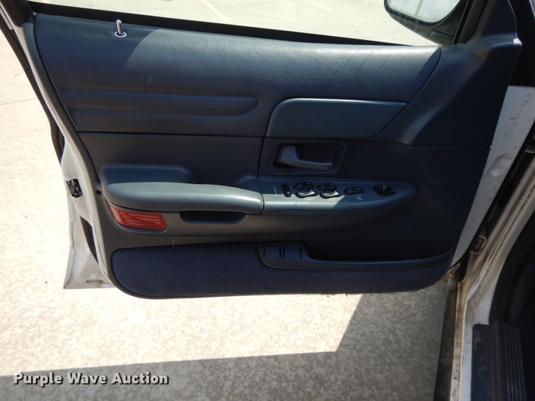 image for item DE5588 1999 Ford Crown Victoria Police Interceptor