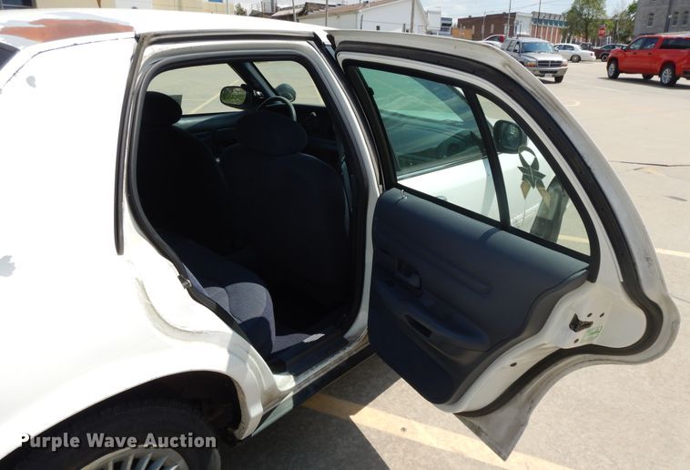 image for item DE5588 1999 Ford Crown Victoria Police Interceptor