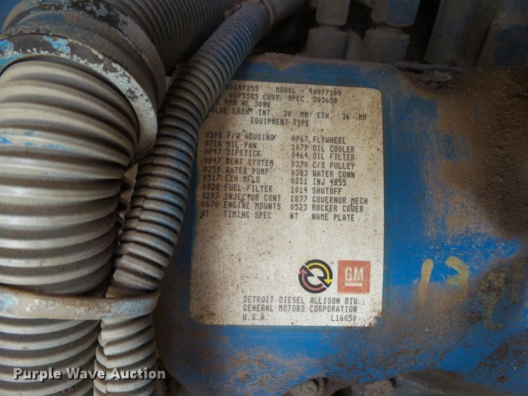 image for item DF0833 1986 FMC Vanguard 3000 street sweeper