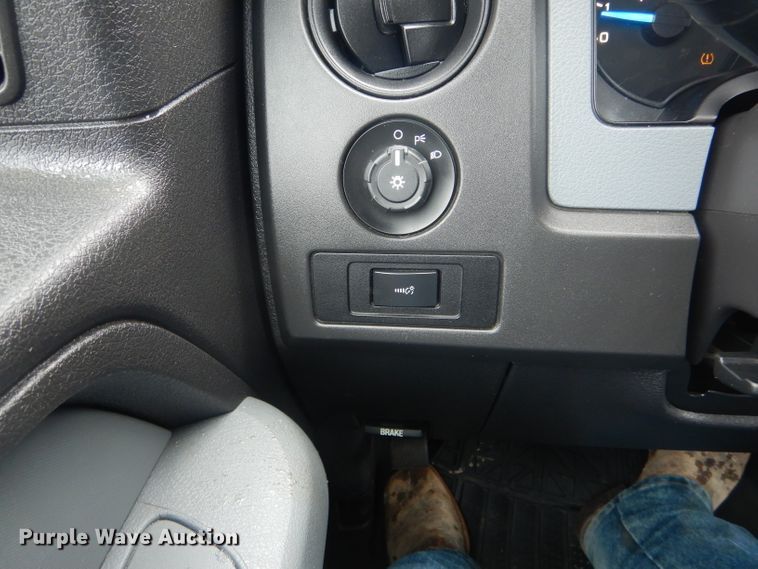 image for item DF3071 2013 Ford F150 XL  SuperCrew pickup truck