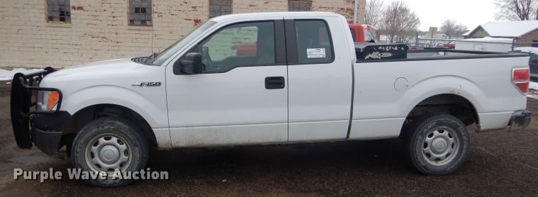 image for item DF3073 2010 Ford F150 XL  SuperCab pickup truck