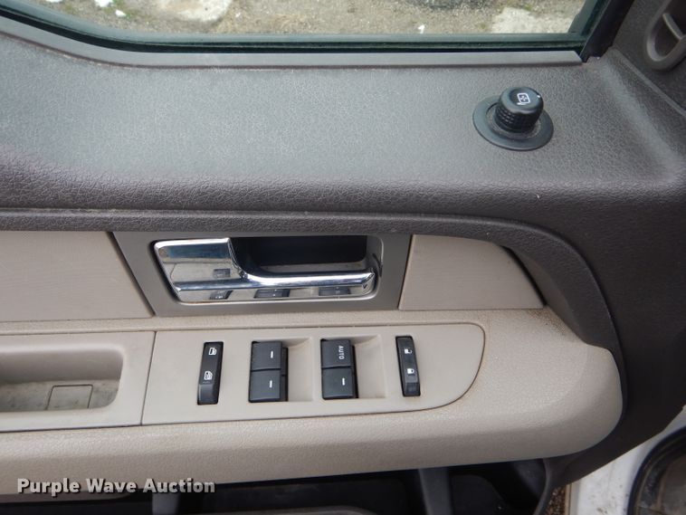 image for item DF3073 2010 Ford F150 XL  SuperCab pickup truck