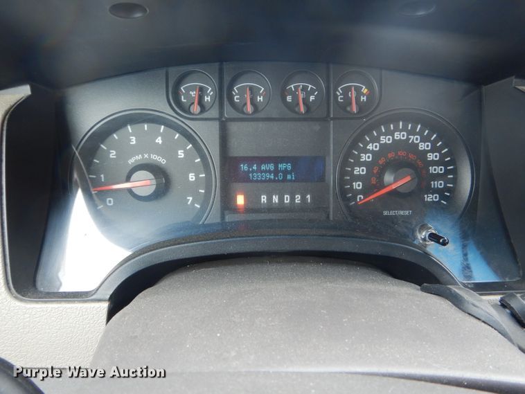 image for item DF3073 2010 Ford F150 XL  SuperCab pickup truck