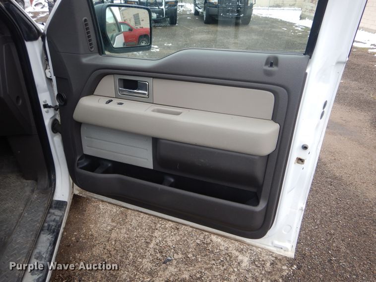 image for item DF3073 2010 Ford F150 XL  SuperCab pickup truck