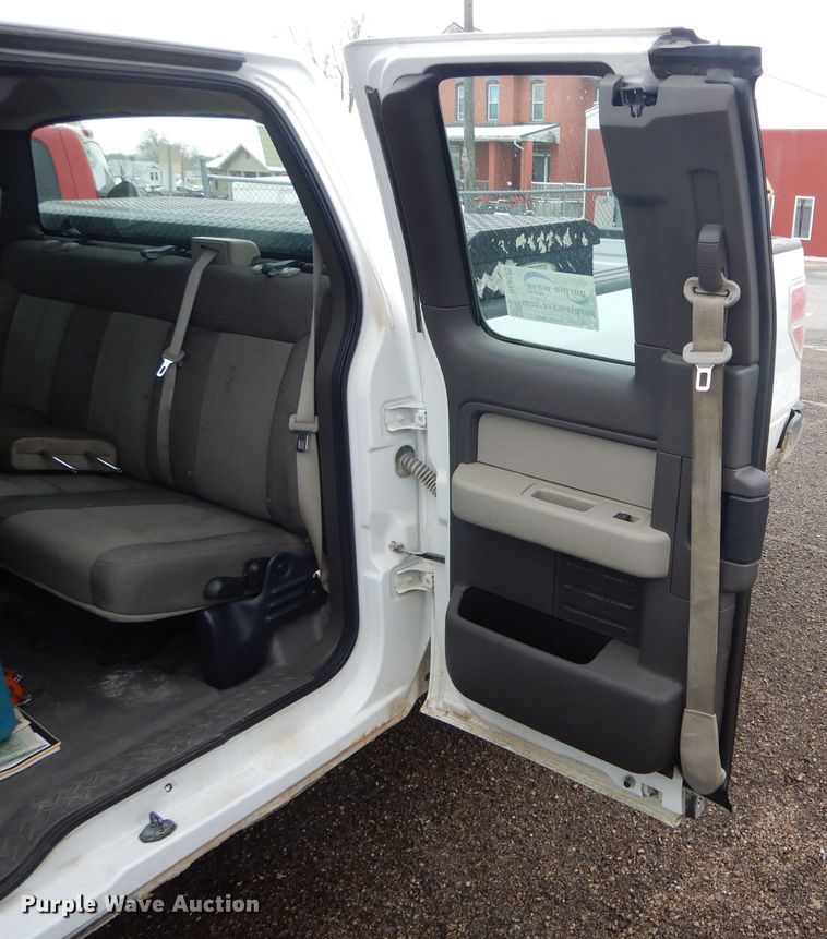 image for item DF3073 2010 Ford F150 XL  SuperCab pickup truck