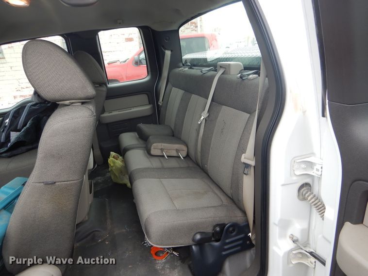 image for item DF3073 2010 Ford F150 XL  SuperCab pickup truck