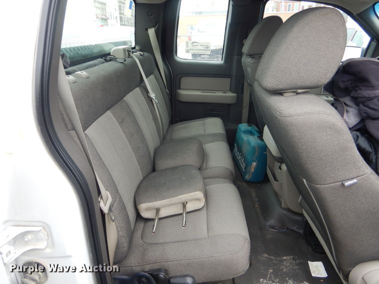 image for item DF3073 2010 Ford F150 XL  SuperCab pickup truck