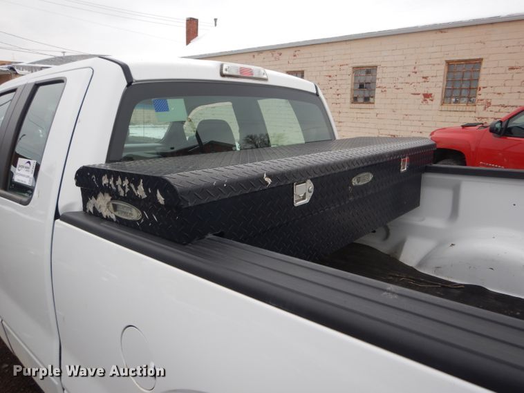 image for item DF3073 2010 Ford F150 XL  SuperCab pickup truck