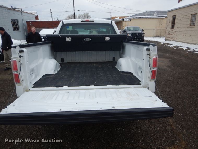 image for item DF3073 2010 Ford F150 XL  SuperCab pickup truck