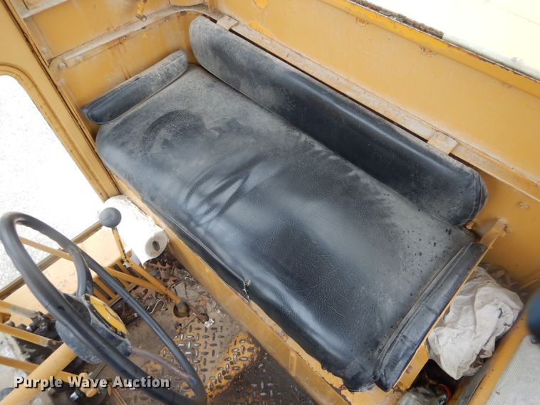 image for item DF3074 1966 Caterpillar 120 rigid frame motor grader