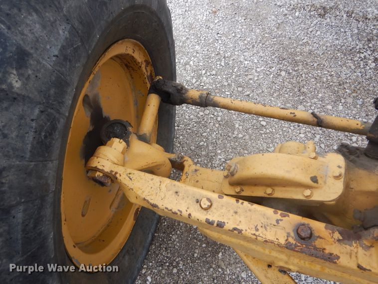 image for item DF3074 1966 Caterpillar 120 rigid frame motor grader