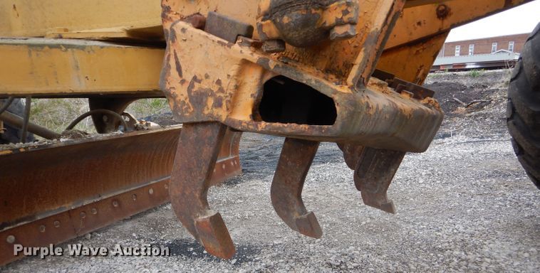 image for item DF3074 1966 Caterpillar 120 rigid frame motor grader