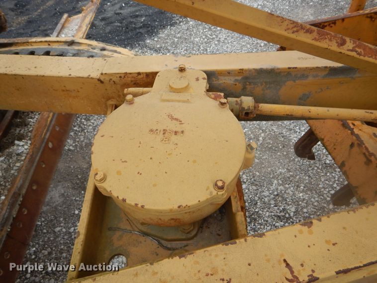 image for item DF3074 1966 Caterpillar 120 rigid frame motor grader