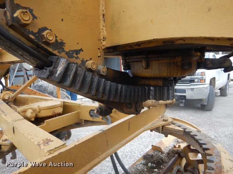 image for item DF3074 1966 Caterpillar 120 rigid frame motor grader