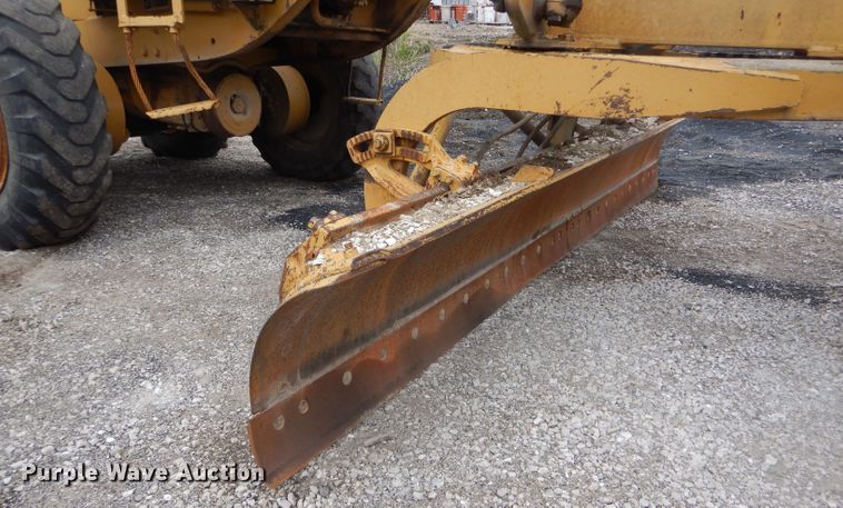 image for item DF3074 1966 Caterpillar 120 rigid frame motor grader