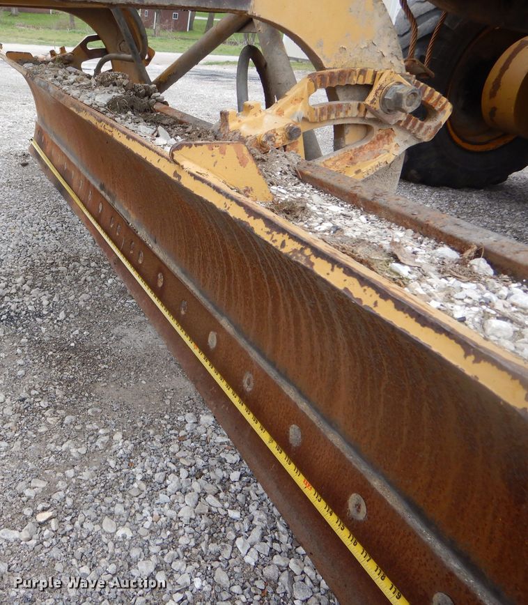 image for item DF3074 1966 Caterpillar 120 rigid frame motor grader