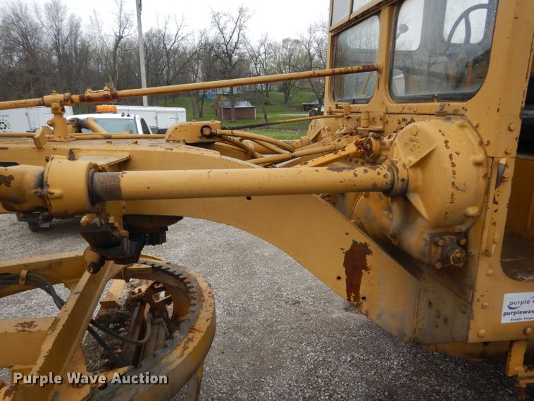 image for item DF3074 1966 Caterpillar 120 rigid frame motor grader