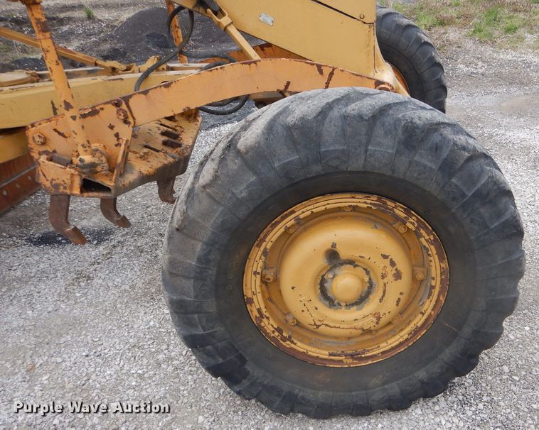 image for item DF3074 1966 Caterpillar 120 rigid frame motor grader