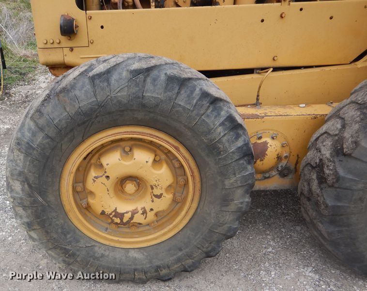 image for item DF3074 1966 Caterpillar 120 rigid frame motor grader