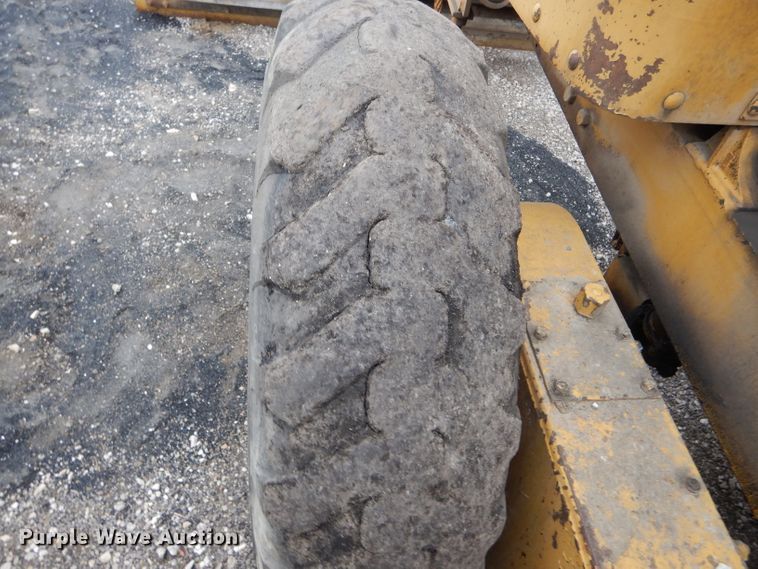 image for item DF3074 1966 Caterpillar 120 rigid frame motor grader