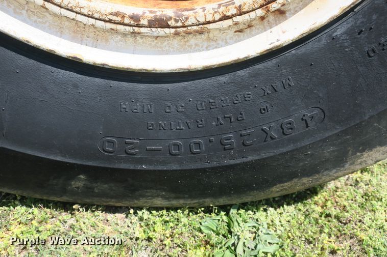 image for item DF5122 1983 GMC 7000 slurry truck