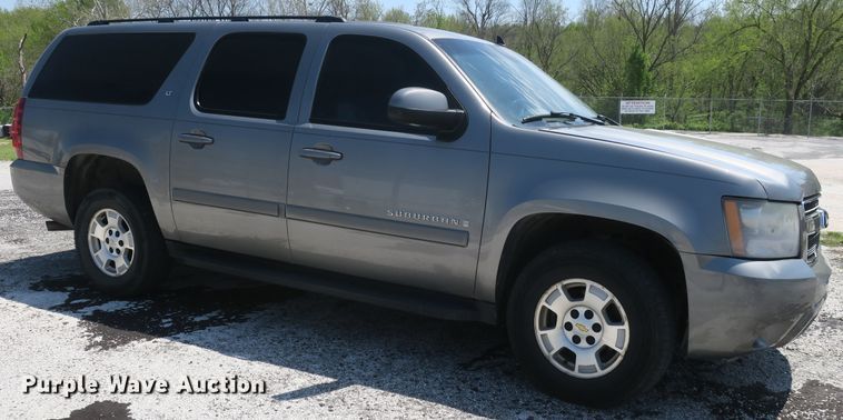 image for item DF5125 2007 Chevrolet Suburban 1500  SUV