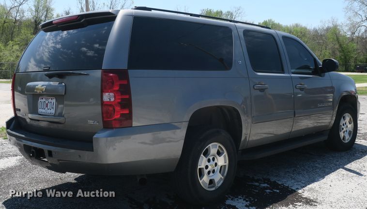 image for item DF5125 2007 Chevrolet Suburban 1500  SUV