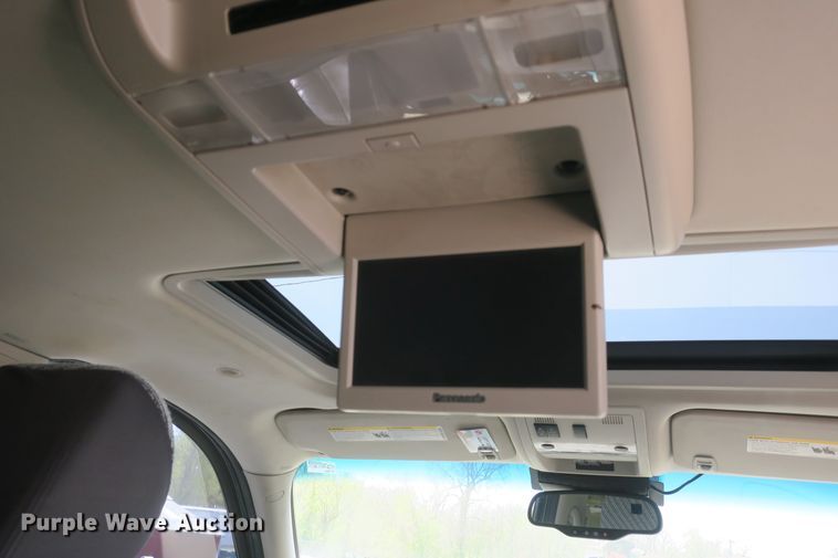 image for item DF5125 2007 Chevrolet Suburban 1500  SUV