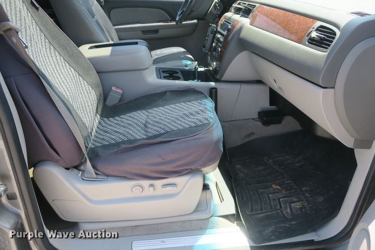 image for item DF5125 2007 Chevrolet Suburban 1500  SUV