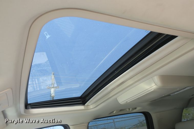 image for item DF5125 2007 Chevrolet Suburban 1500  SUV