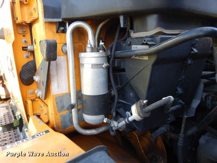 image for item DF6081 2006 International 7400 Crew Cab dump truck