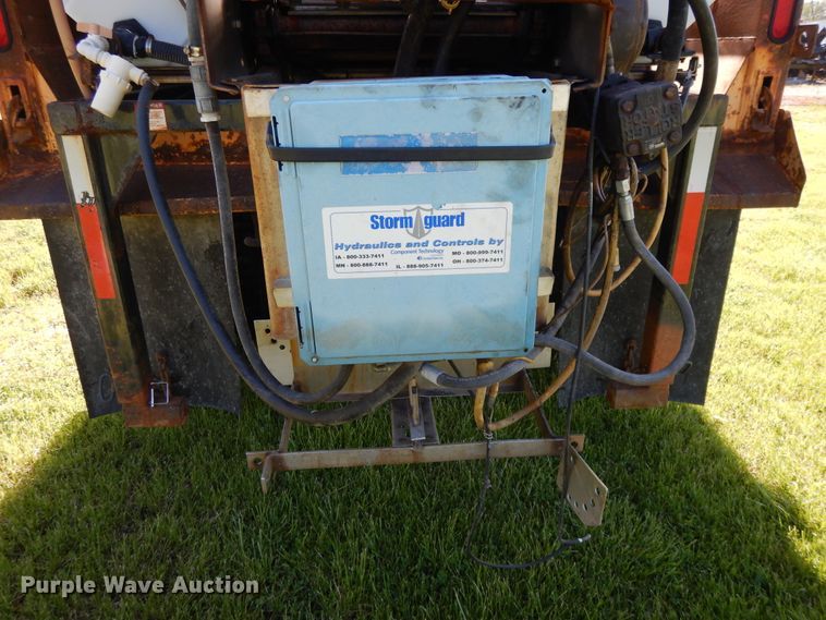 image for item DF6081 2006 International 7400 Crew Cab dump truck