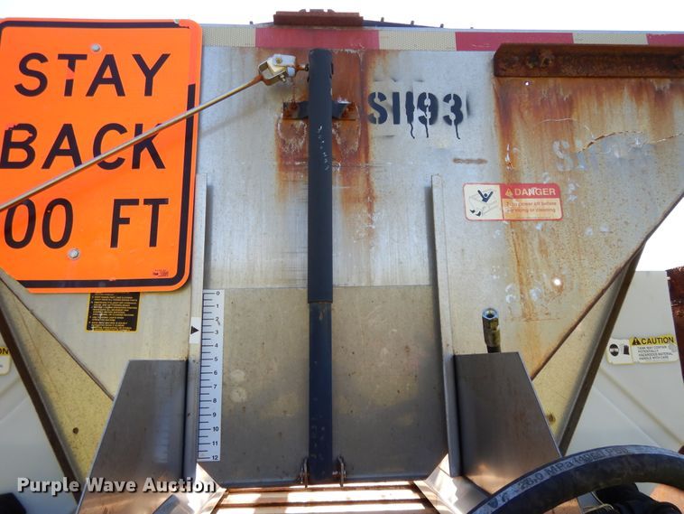 image for item DF6081 2006 International 7400 Crew Cab dump truck