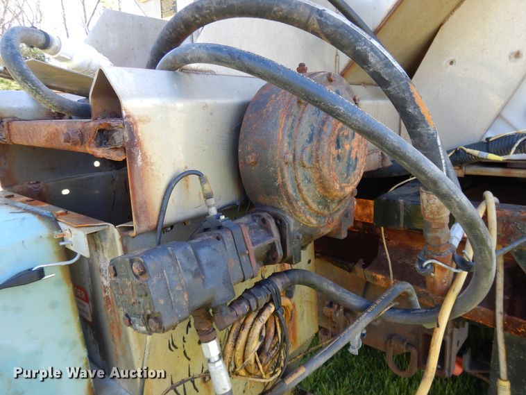 image for item DF6081 2006 International 7400 Crew Cab dump truck