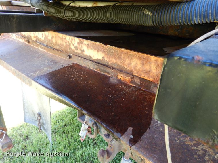 image for item DF6081 2006 International 7400 Crew Cab dump truck