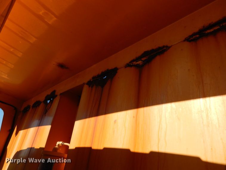 image for item DF6081 2006 International 7400 Crew Cab dump truck