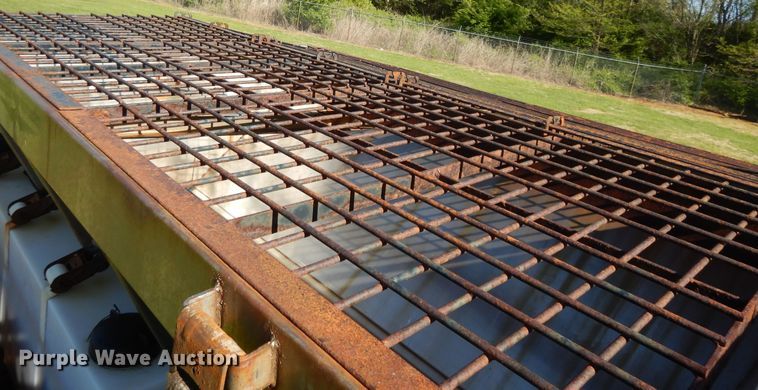 image for item DF6081 2006 International 7400 Crew Cab dump truck