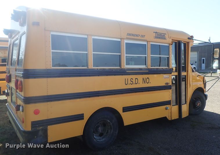 image for item DG3092 2000 GMC Savana G3500 Thomas school bus